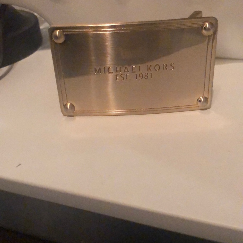 Michael Kors Belt buckle